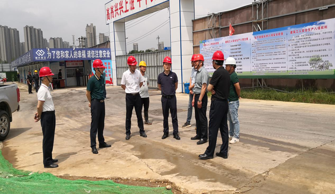 楊曉彬一行深入六安、霍邱項目調研安全生產工作