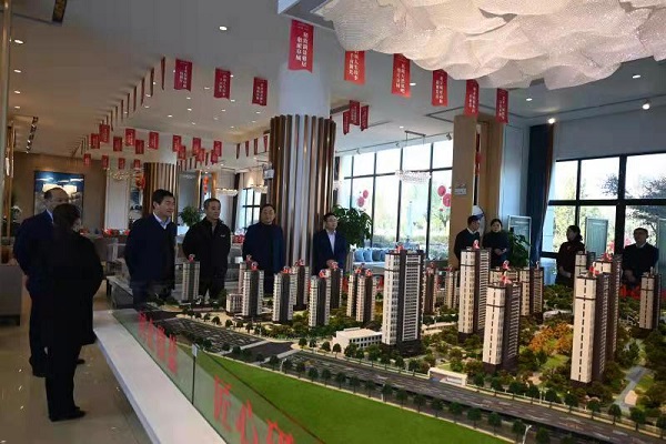 省鹽業(yè)集團外部董事調(diào)研徽鹽地產(chǎn)六安項目、霍邱項目